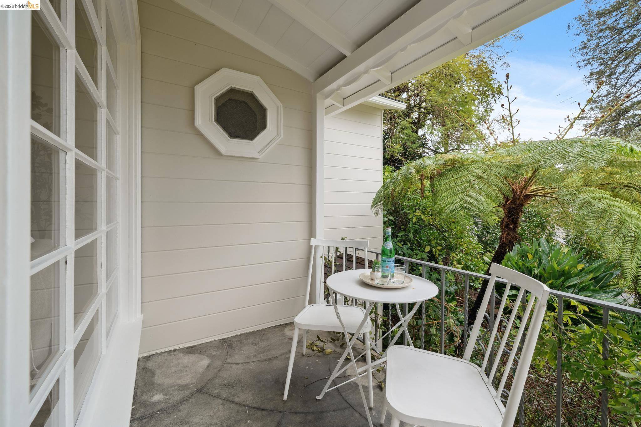 4200 Mountain View Ave