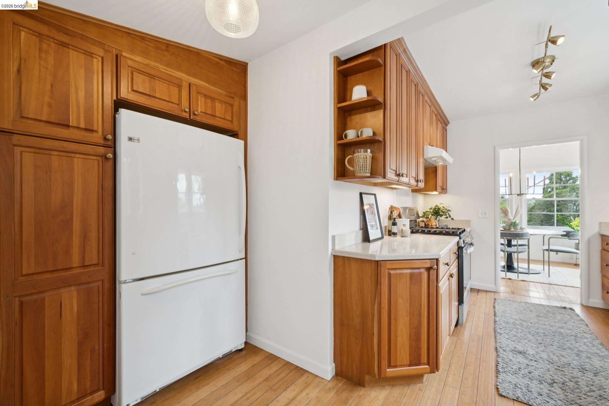 4200 Mountain View Ave