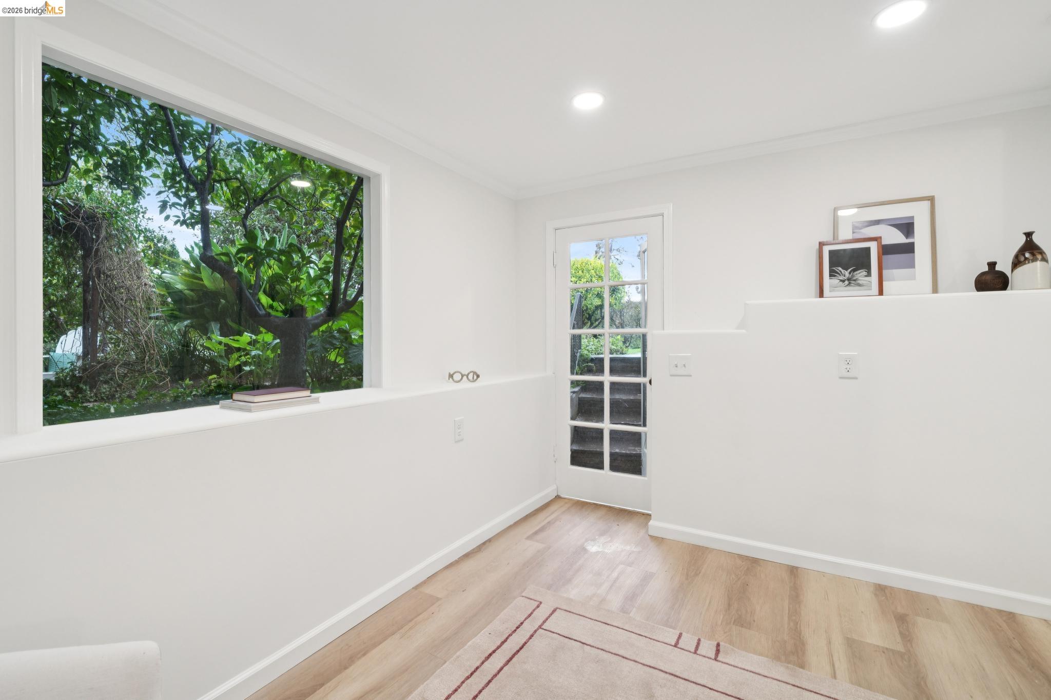 4200 Mountain View Ave