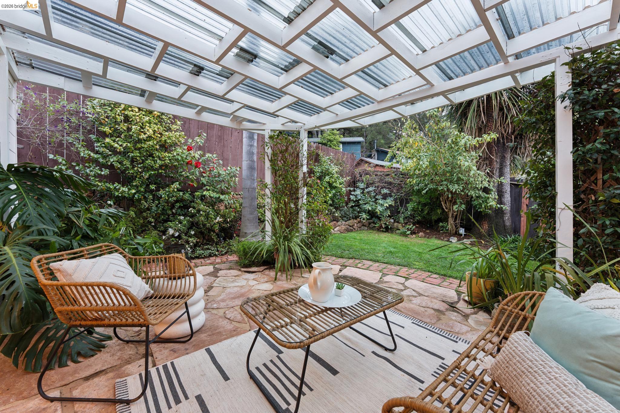 4200 Mountain View Ave