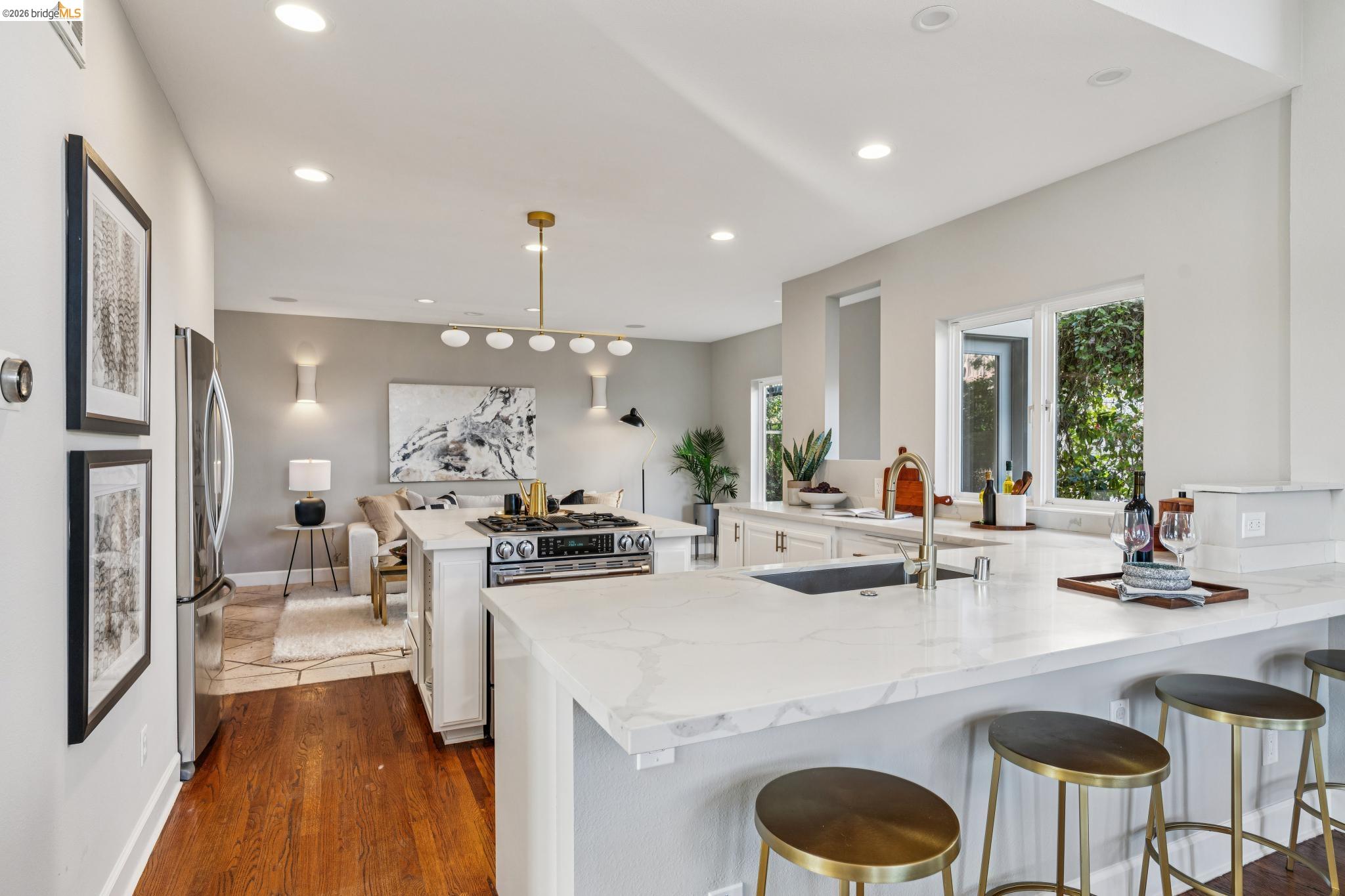 7084 Westmoorland Dr