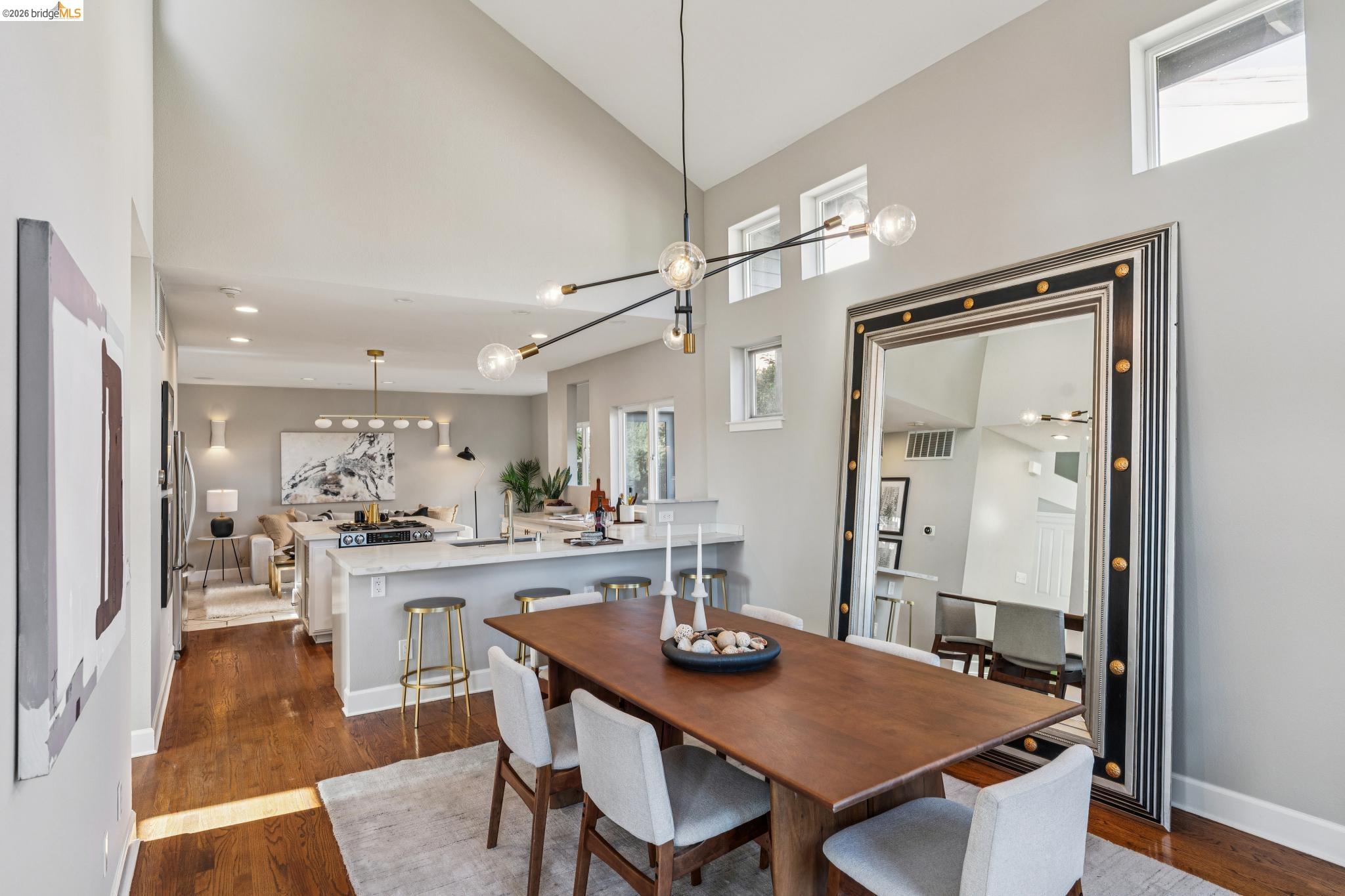 7084 Westmoorland Dr