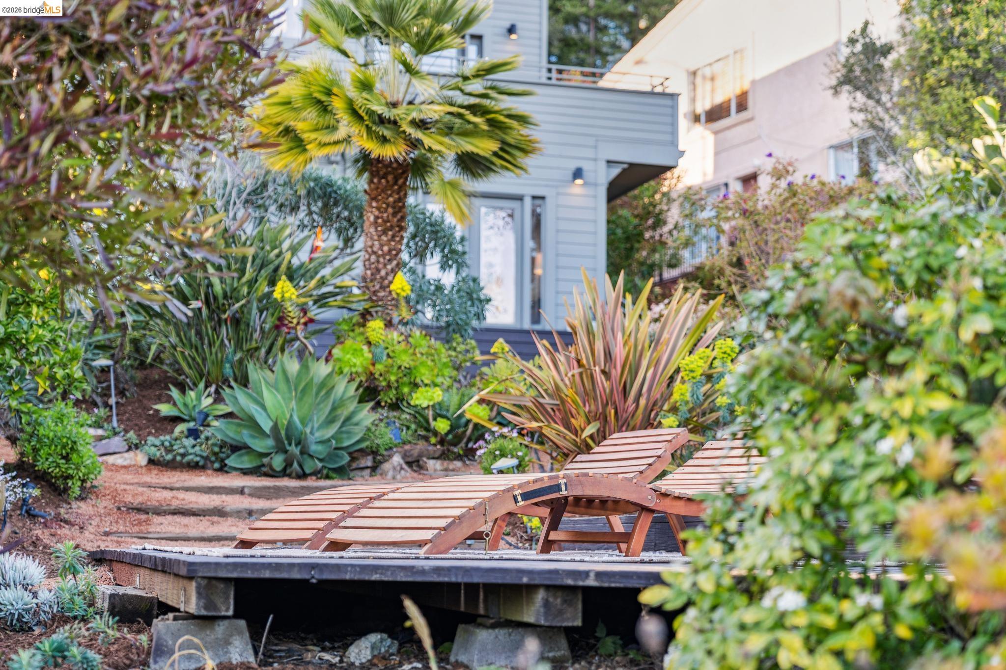 7084 Westmoorland Dr