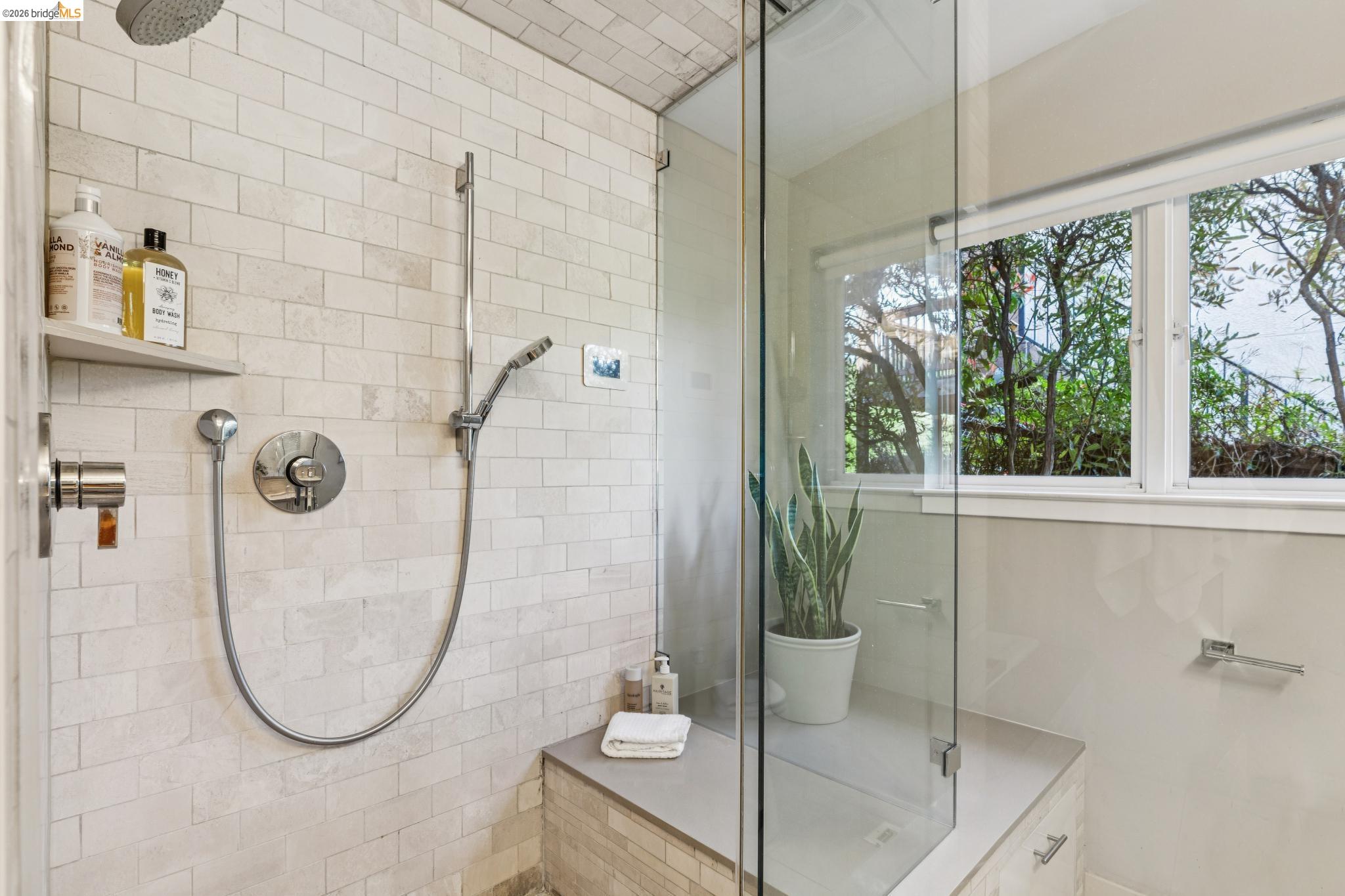 7084 Westmoorland Dr