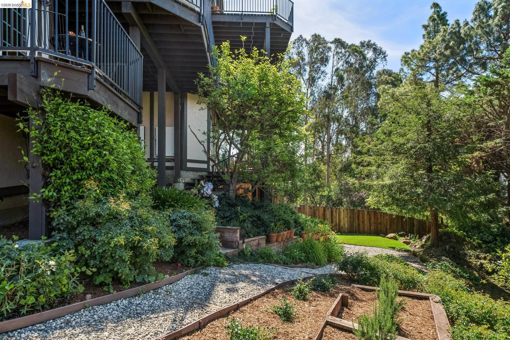 6277 Wood Dr