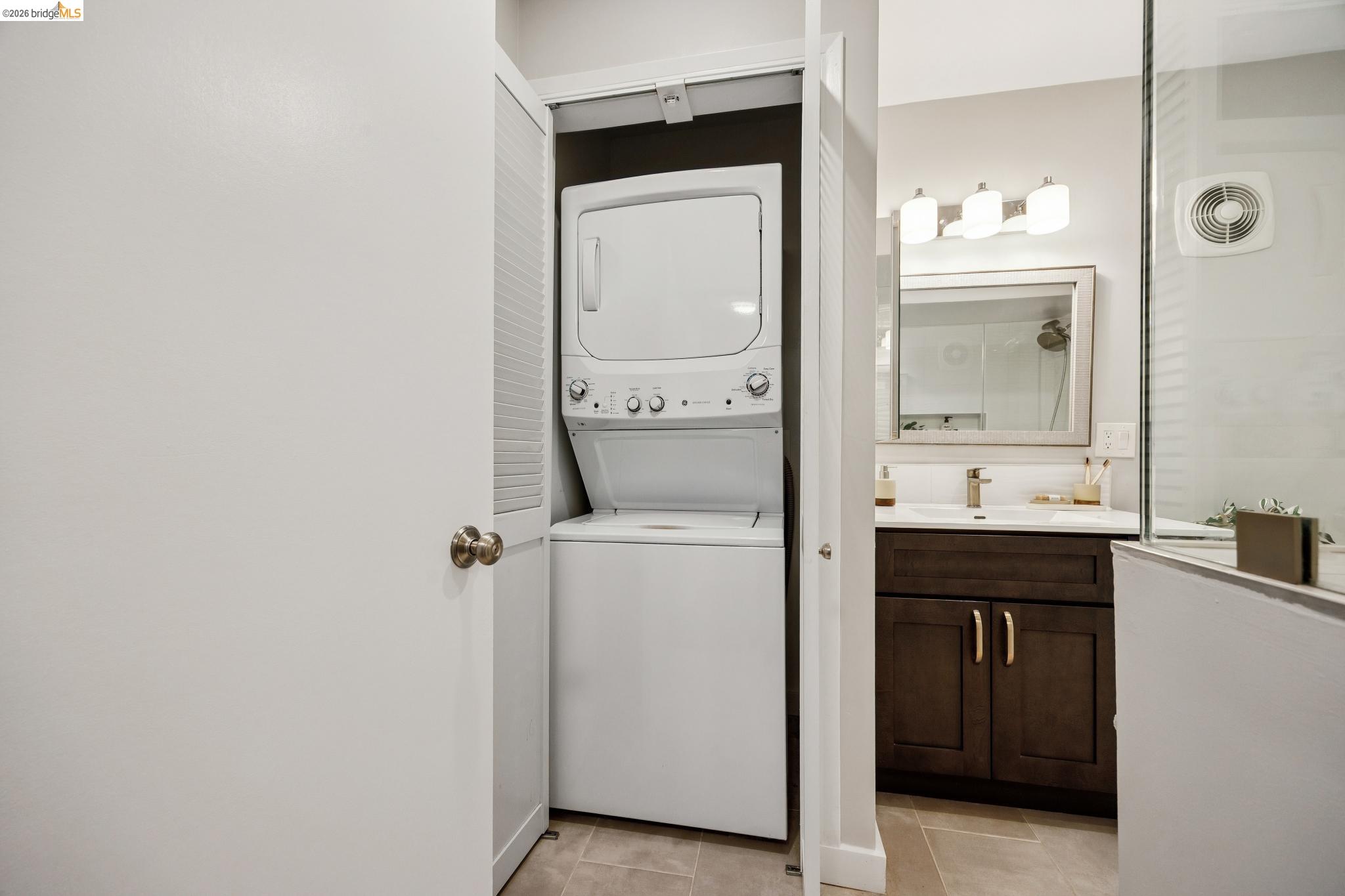 2925 Golden Rain Rd # 14