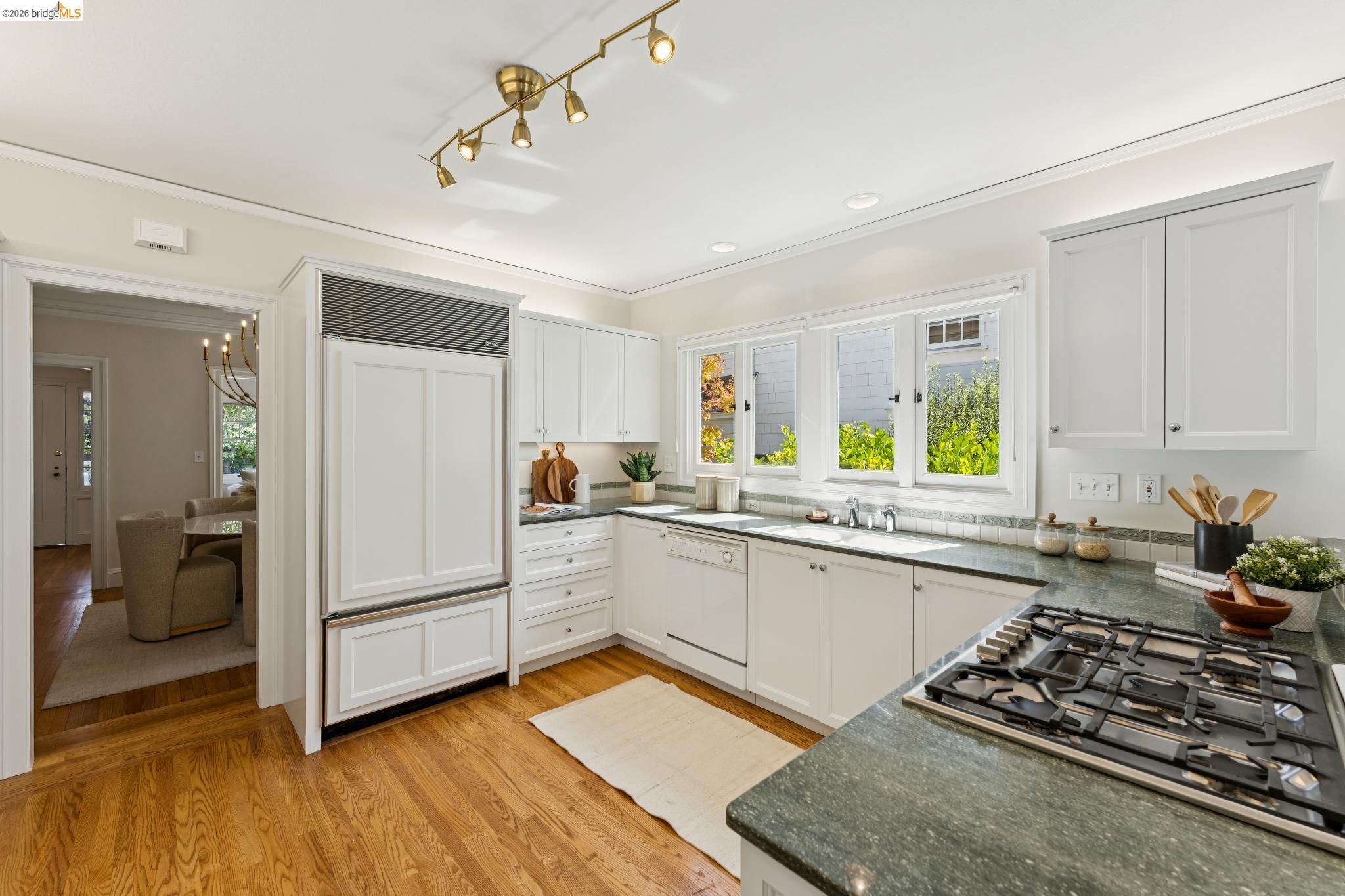 12 Brookside Ave