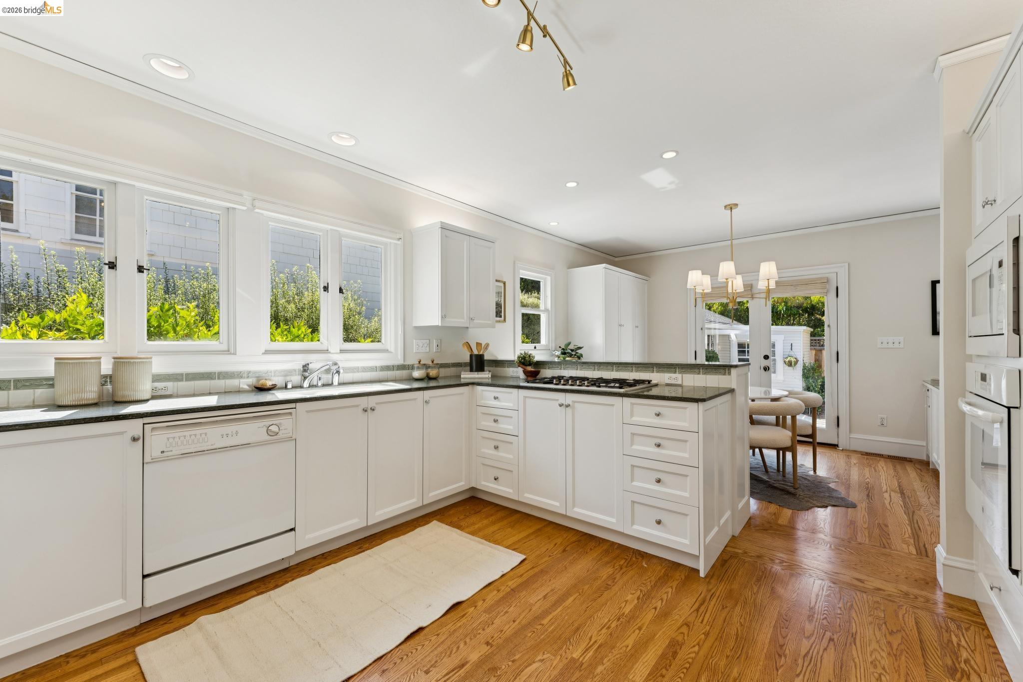 12 Brookside Ave