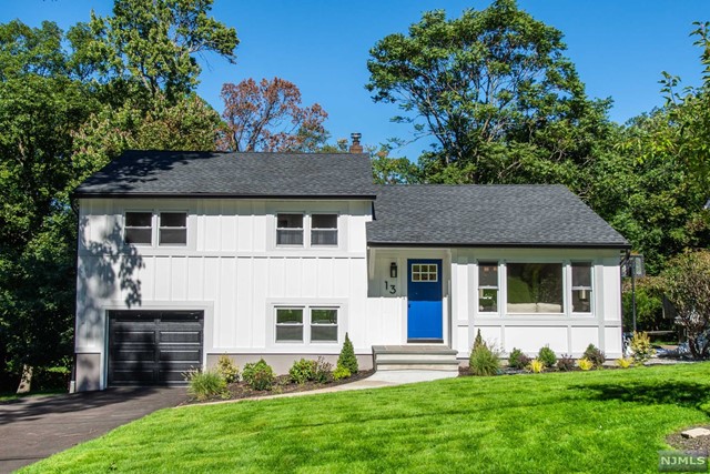 13 Manito Avenue
