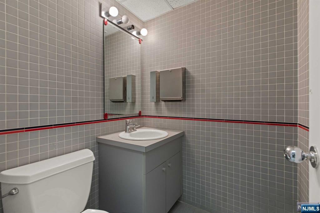 90 Prospect Avenue A and B