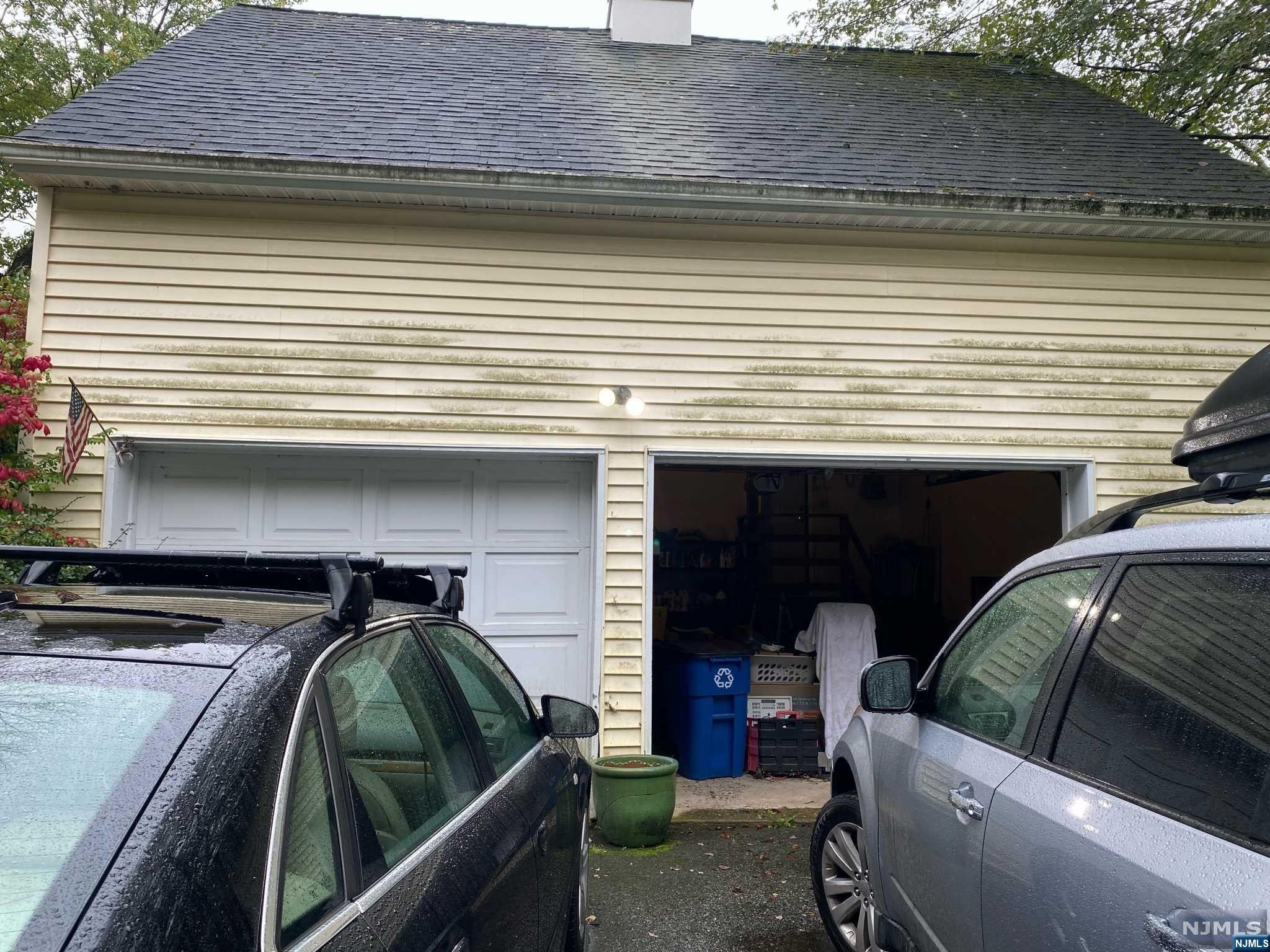 112 E Timber Lane