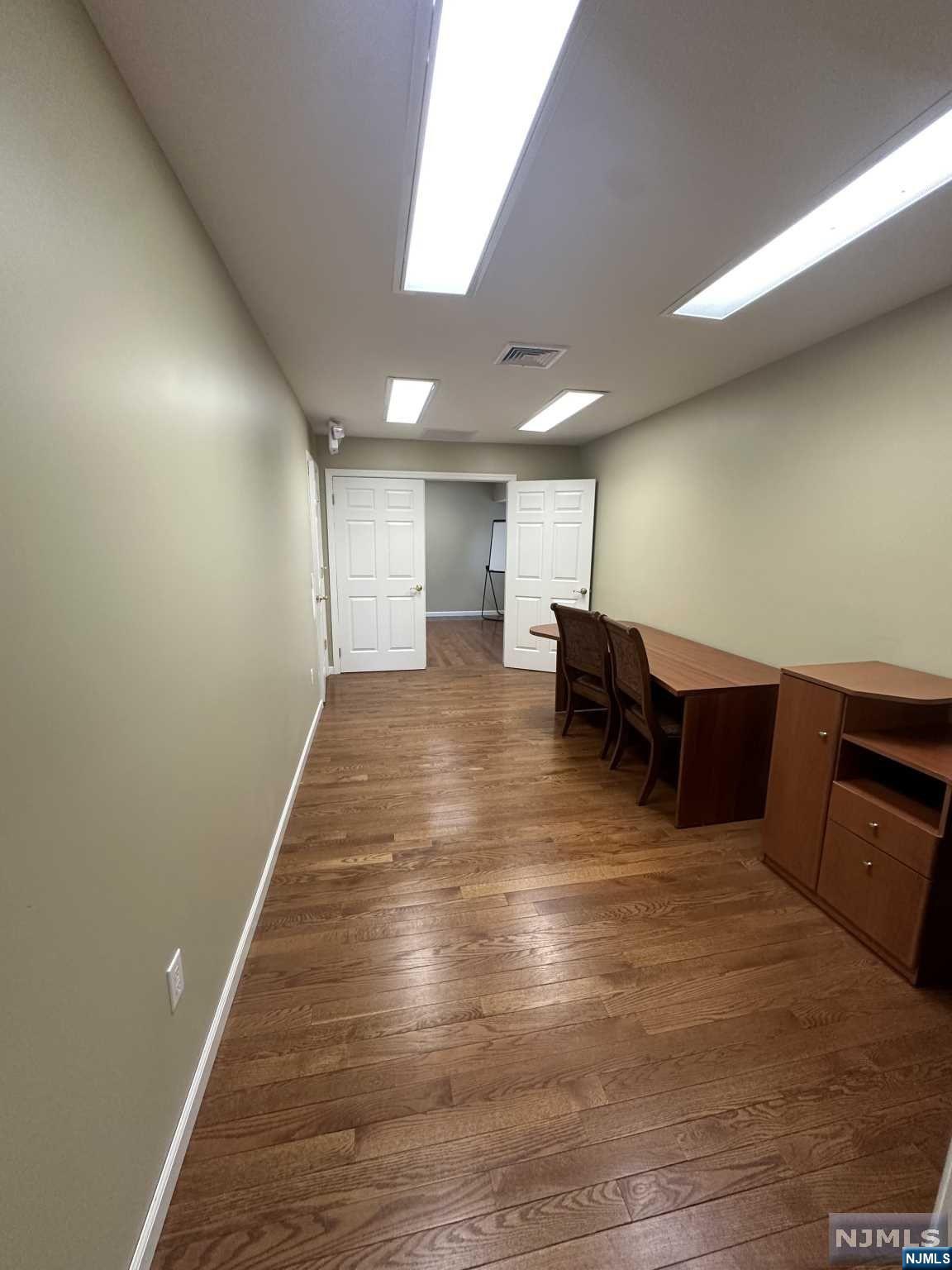 150 River Road H4