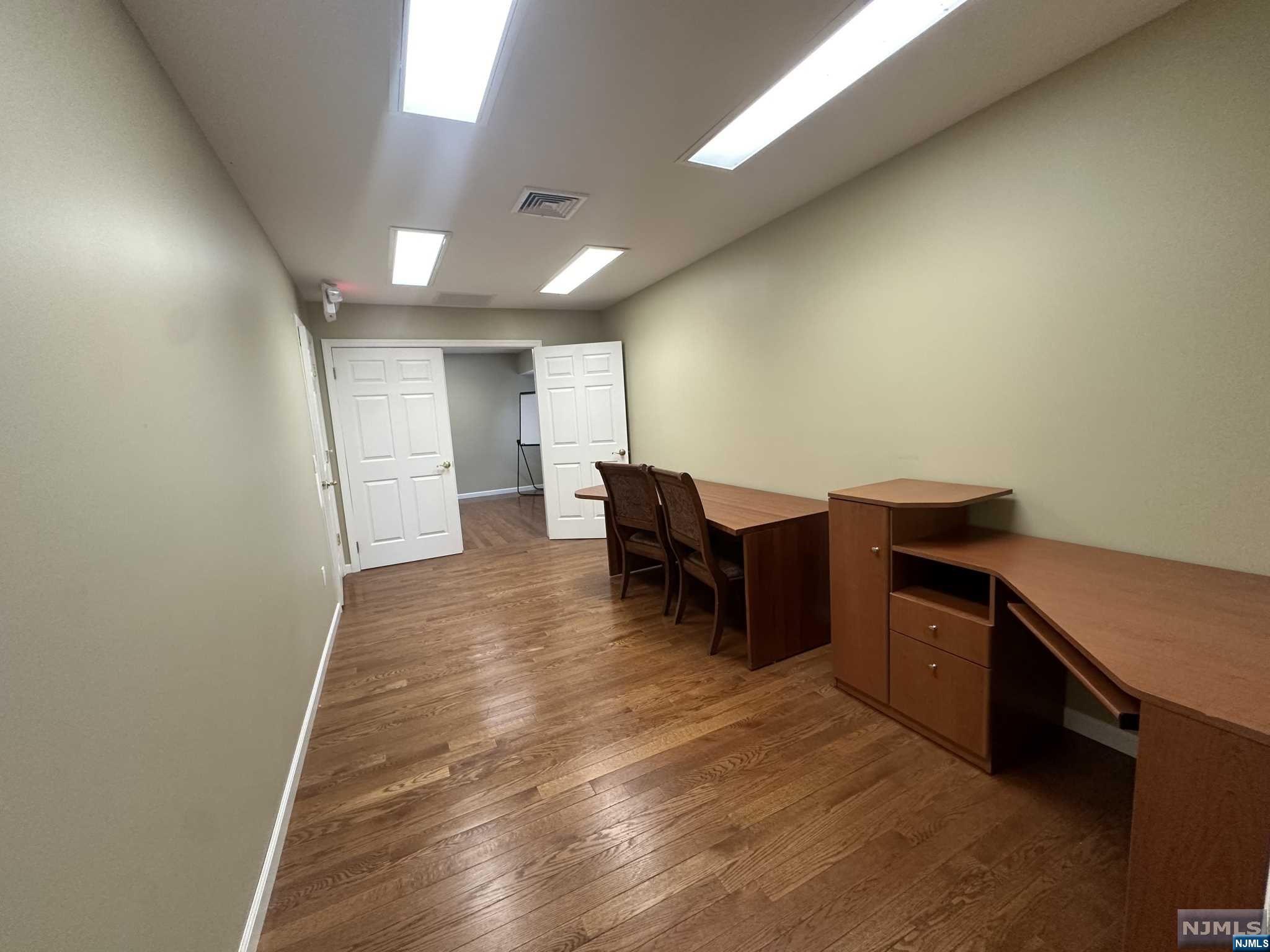 150 River Road H4