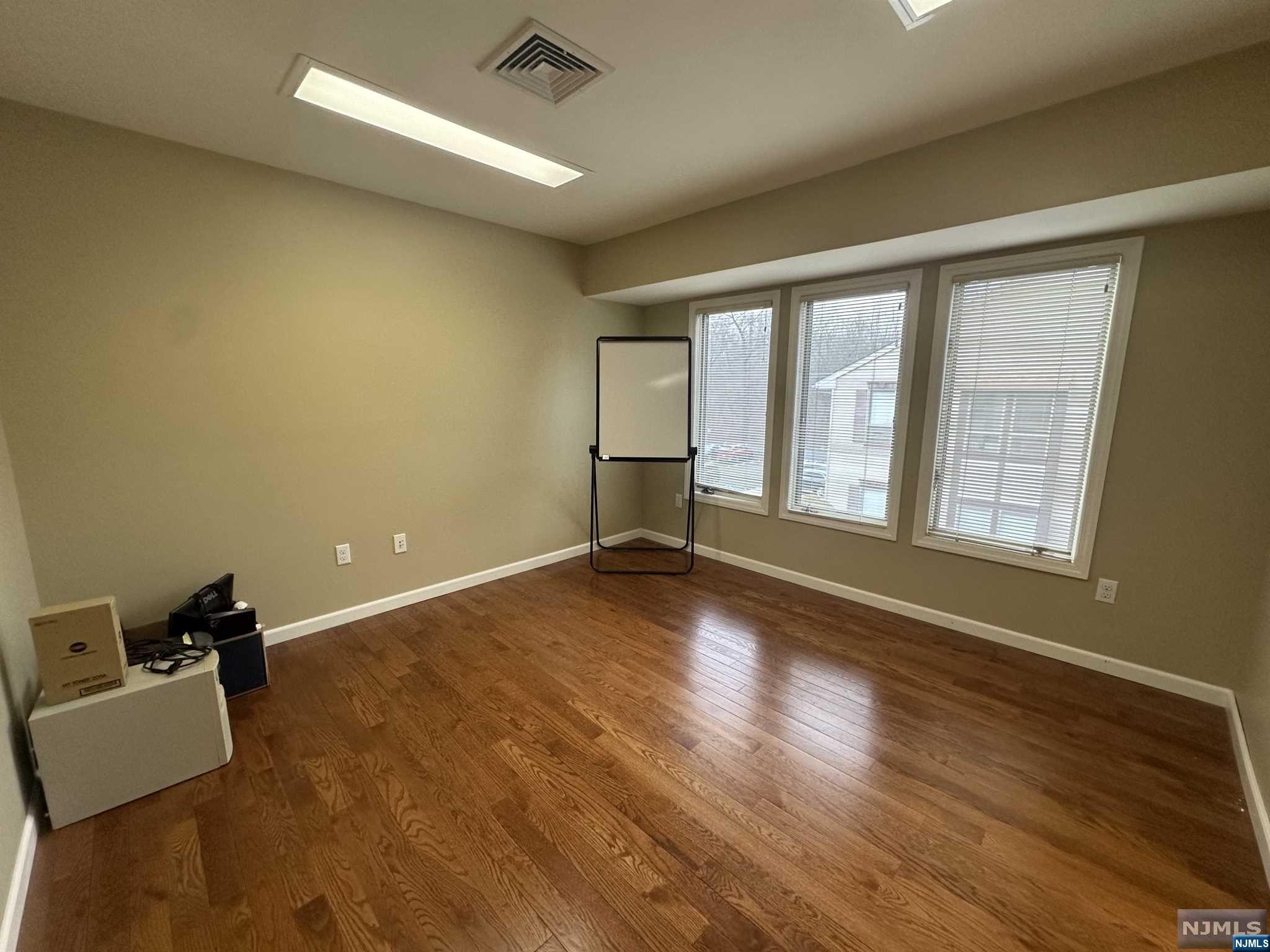 150 River Road H4