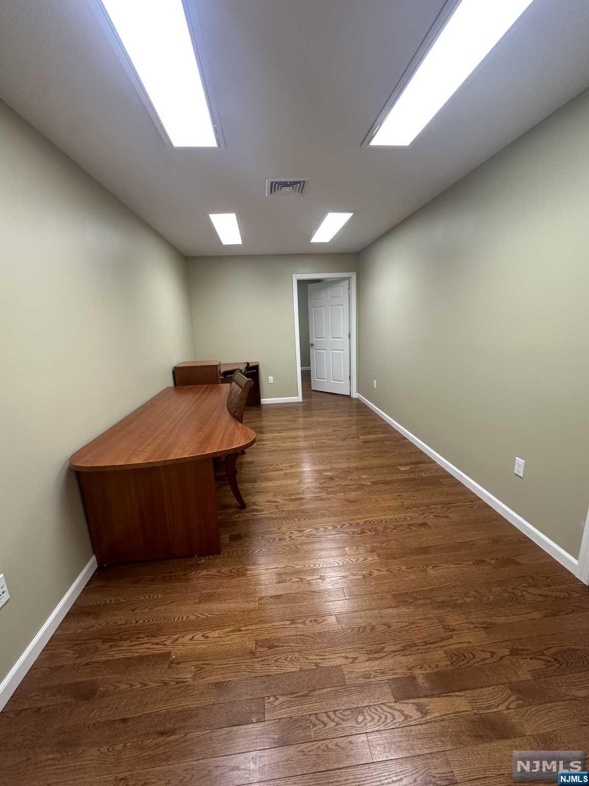 150 River Road H4