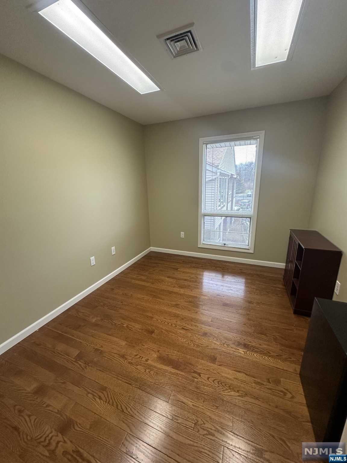 150 River Road H4