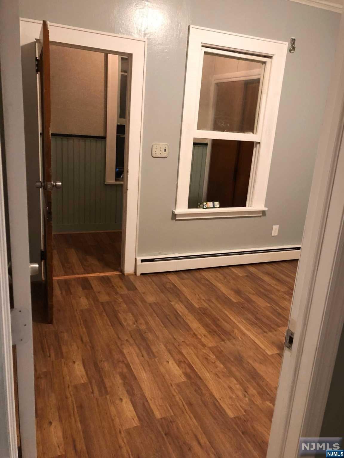 82 Struyk Avenue