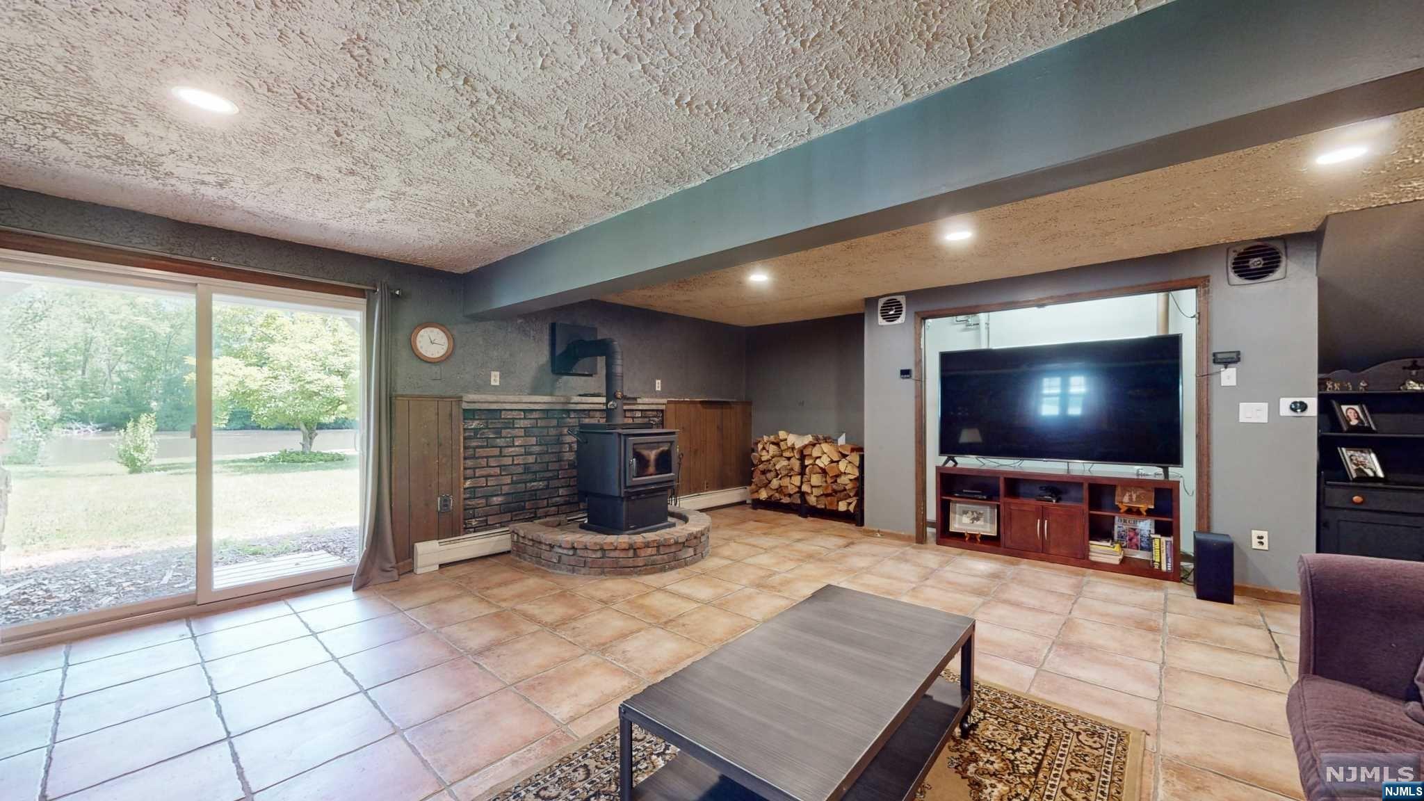 204 Mohican Road