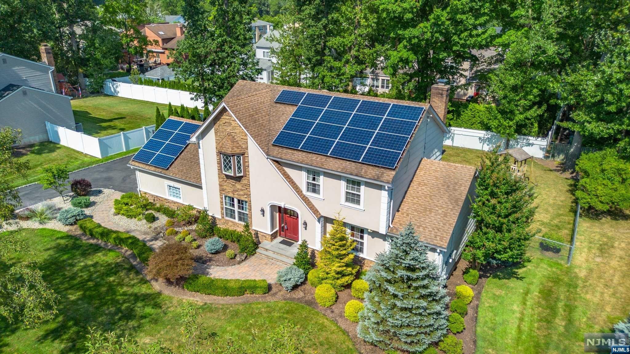 8 Pine Tree Drive