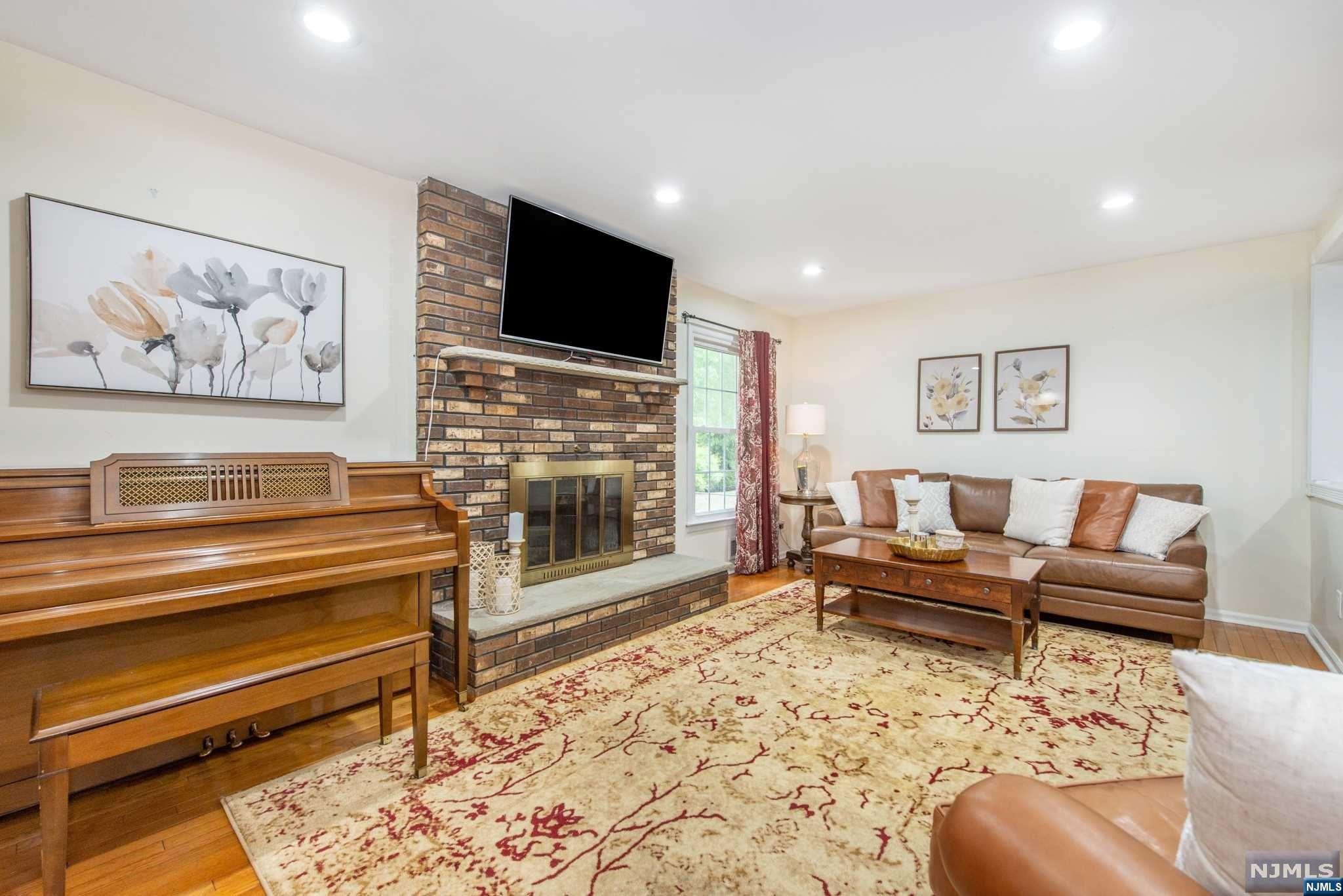 8 Pine Tree Drive