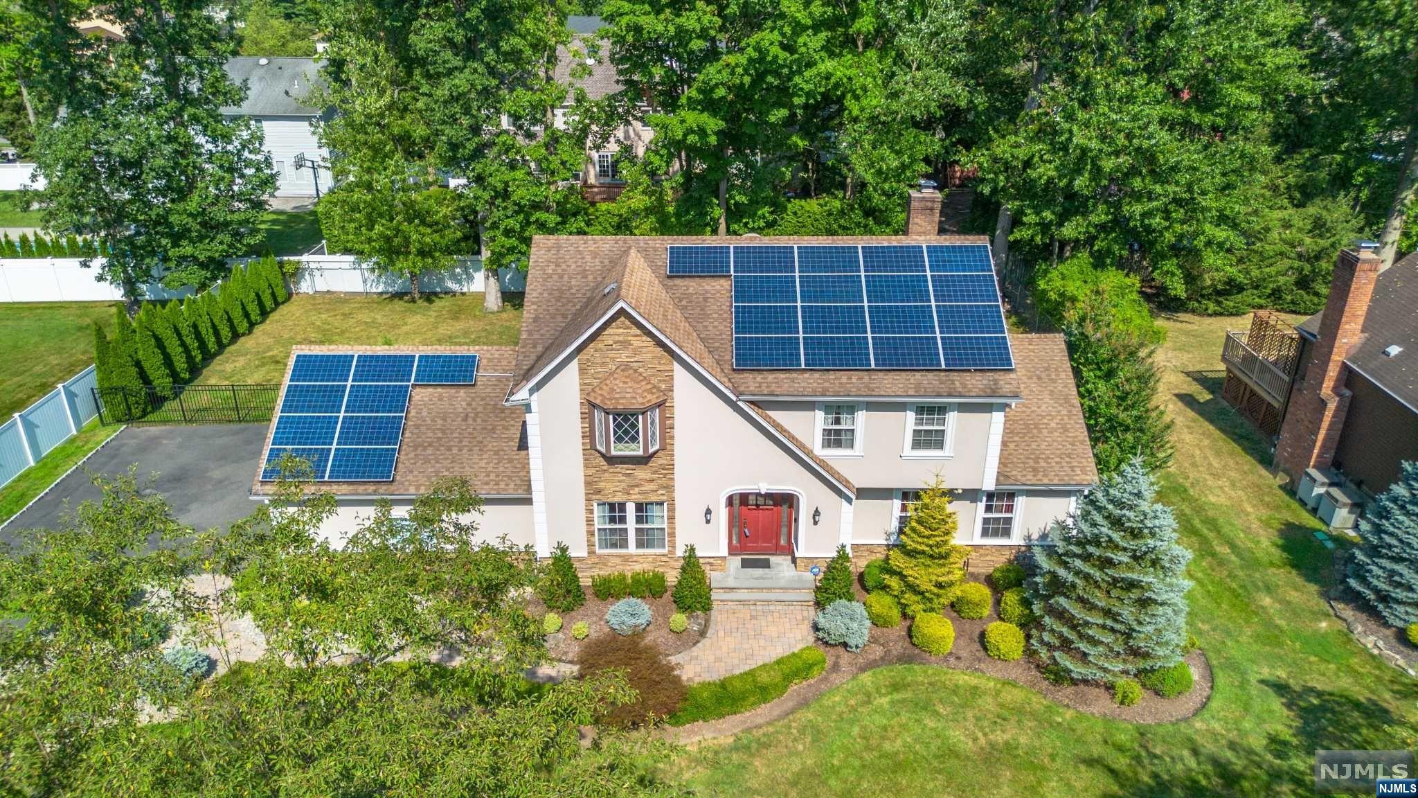 8 Pine Tree Drive