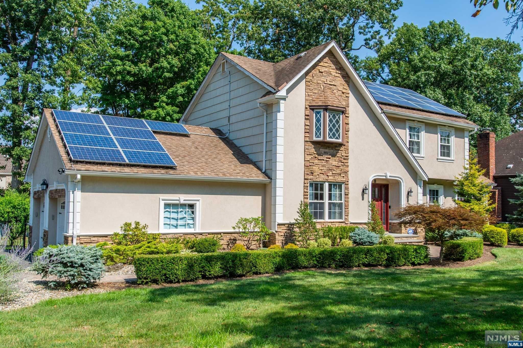 8 Pine Tree Drive