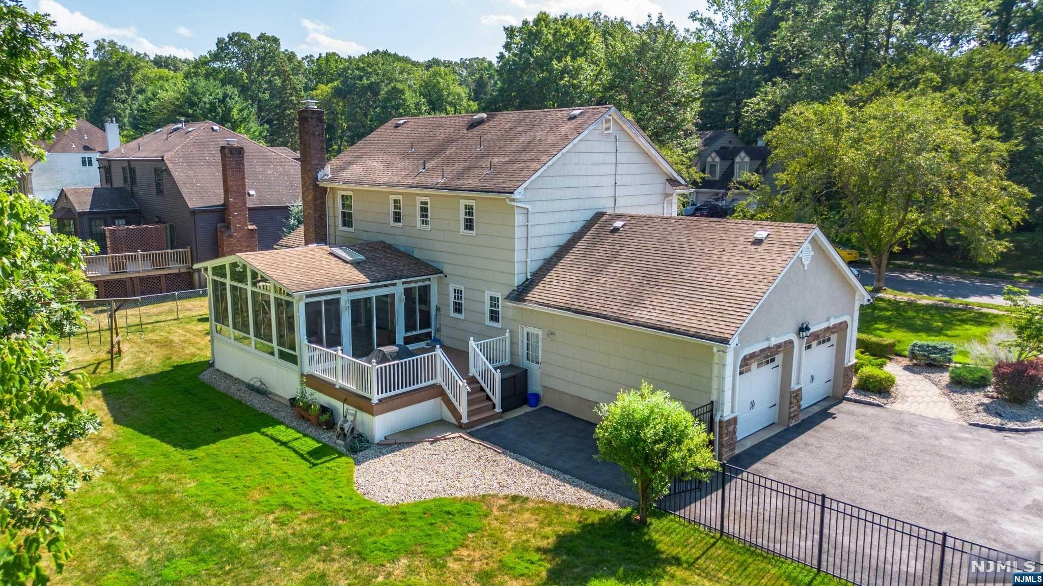 8 Pine Tree Drive