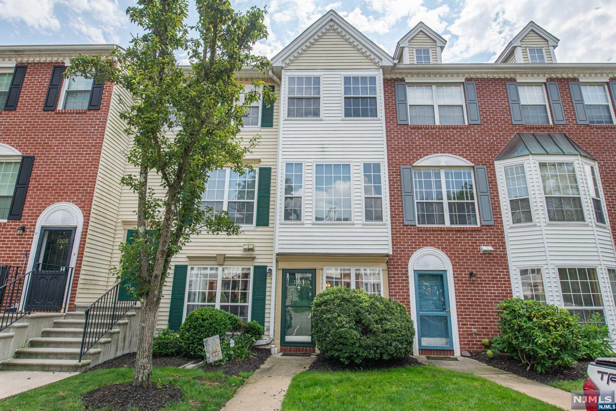 1303 Persimmon Court
