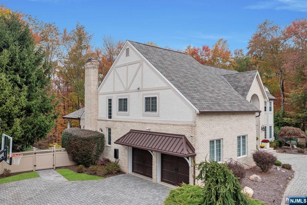 40 Hutton Drive