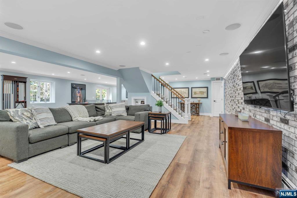 40 Hutton Drive