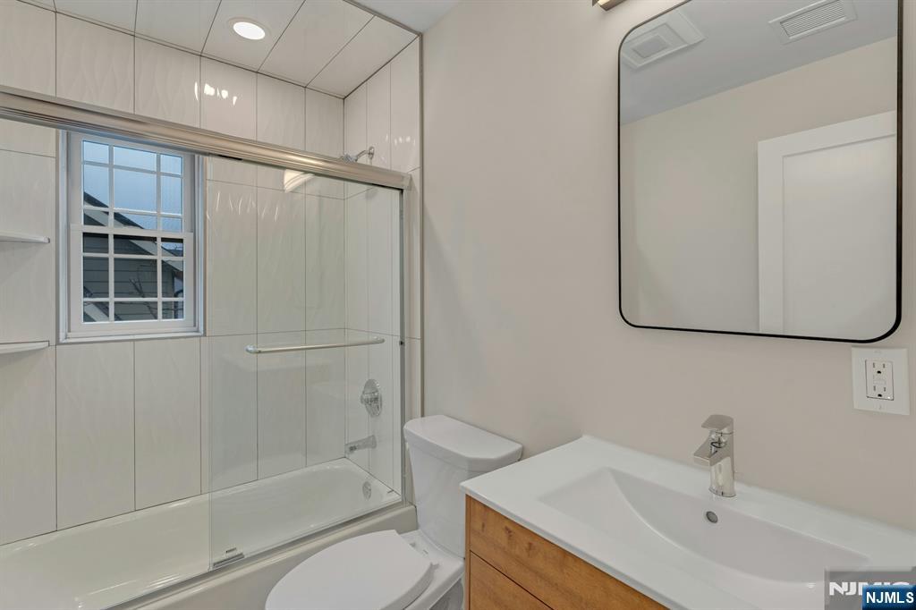362 Franklin Street 1