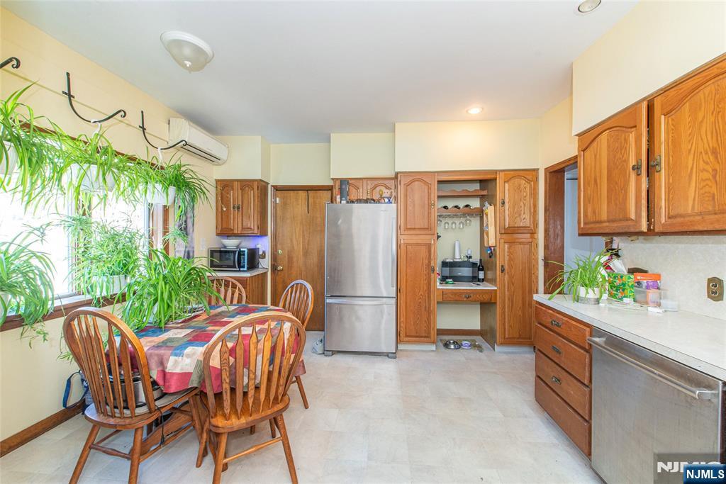 37 Rea Avenue Avenue