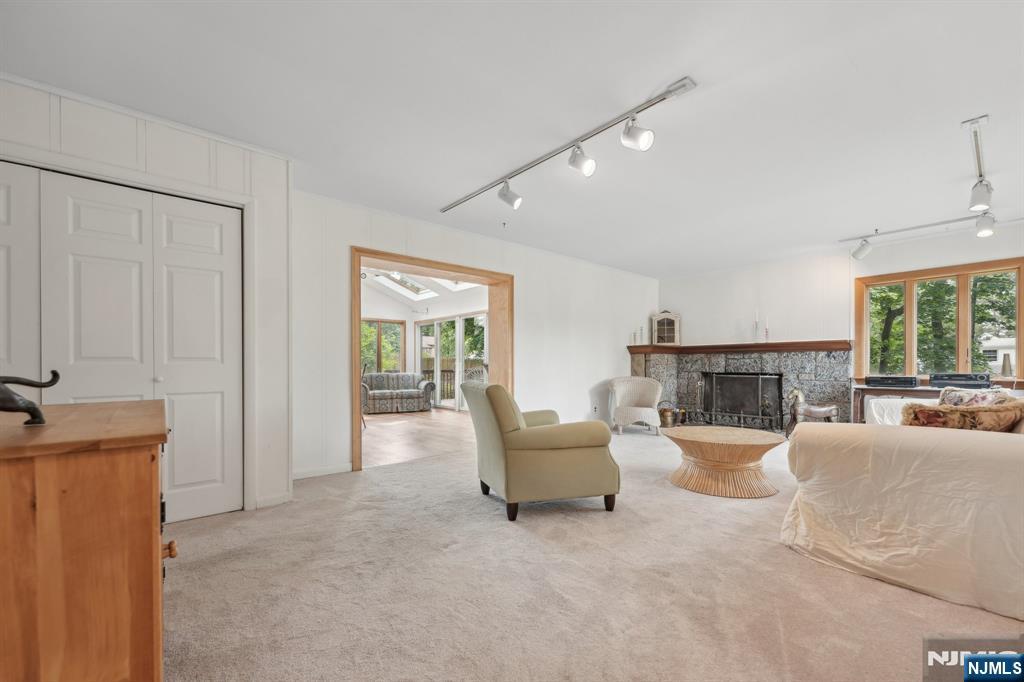 53 Sunset Terrace