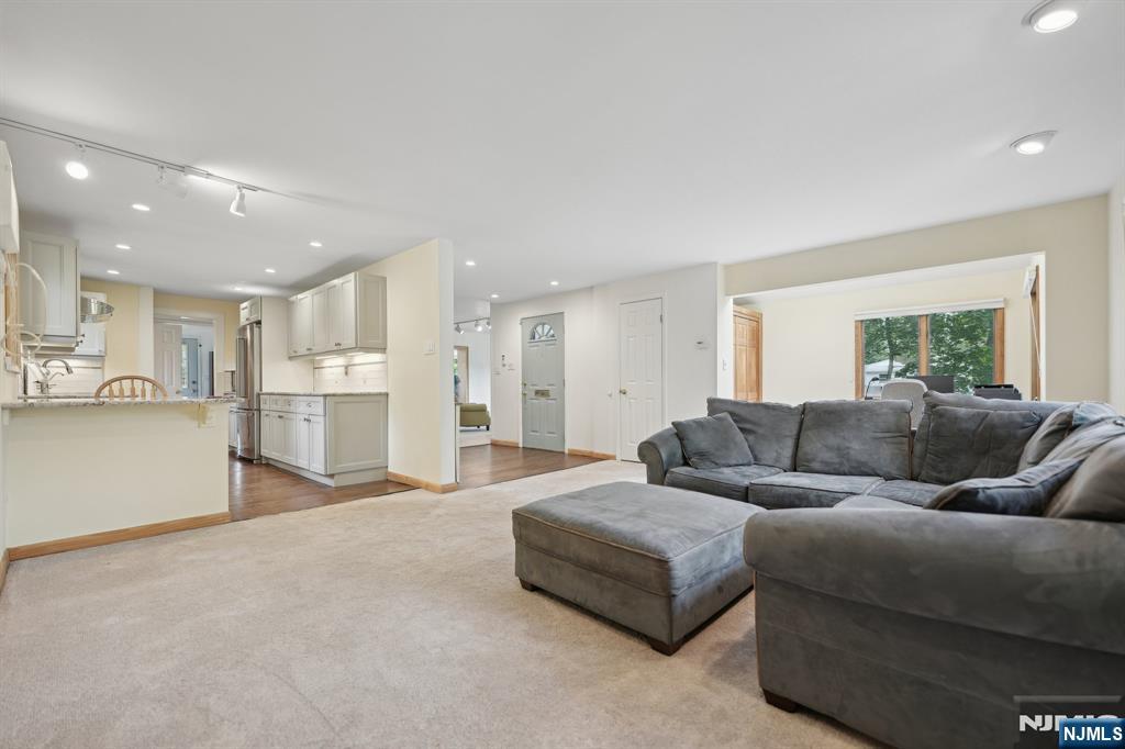53 Sunset Terrace