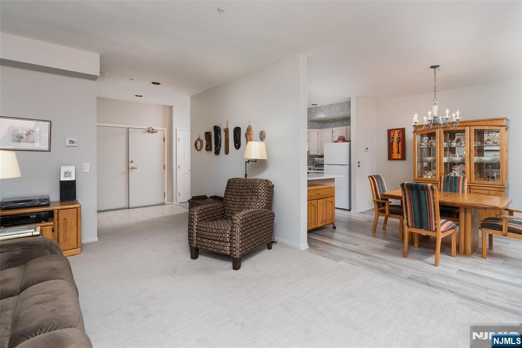 2214 Richmond 2214