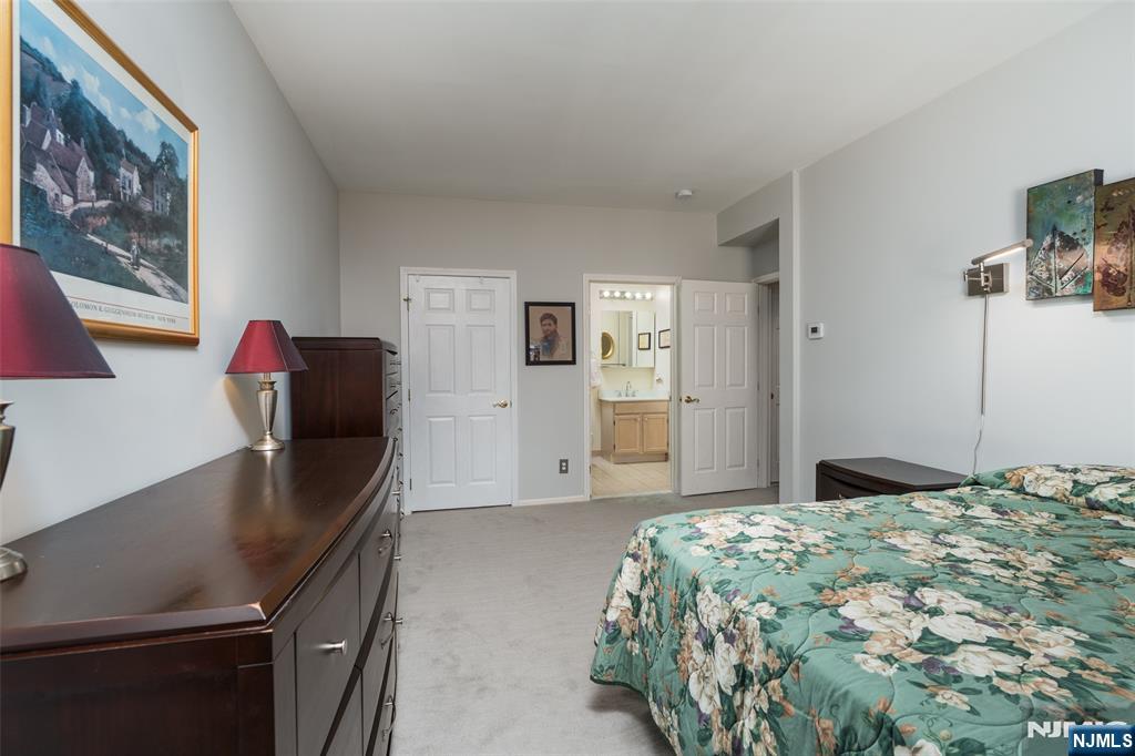 2214 Richmond 2214
