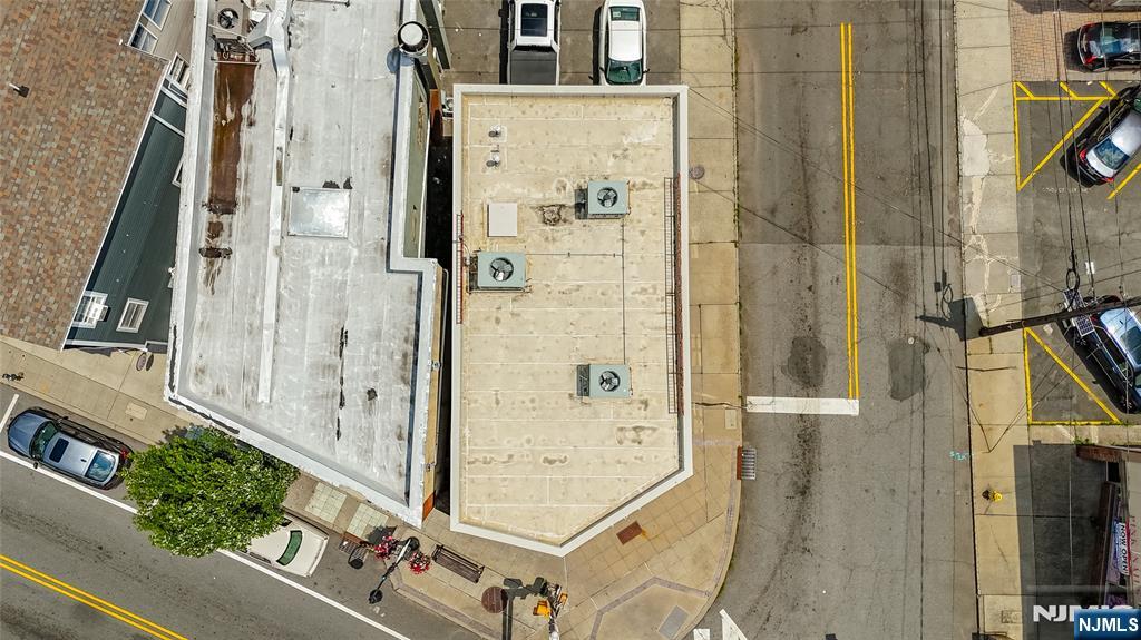 375 Broad Street