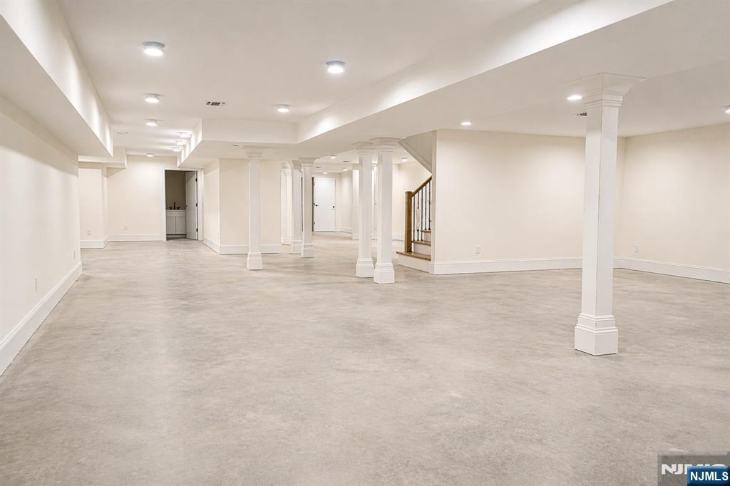 263 Arbor Road