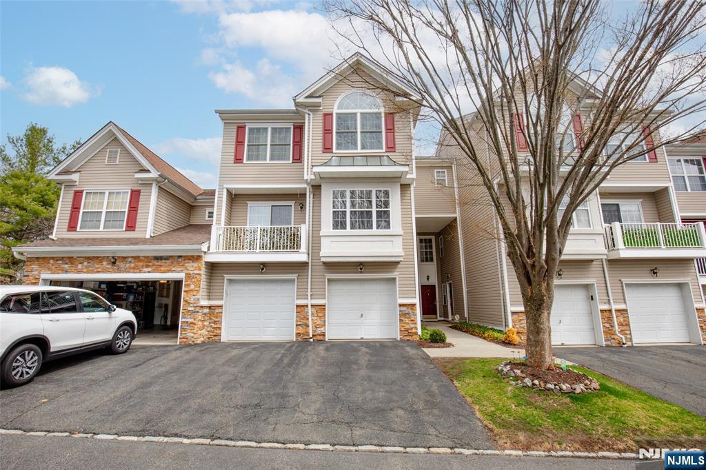 153 Vista Terrace