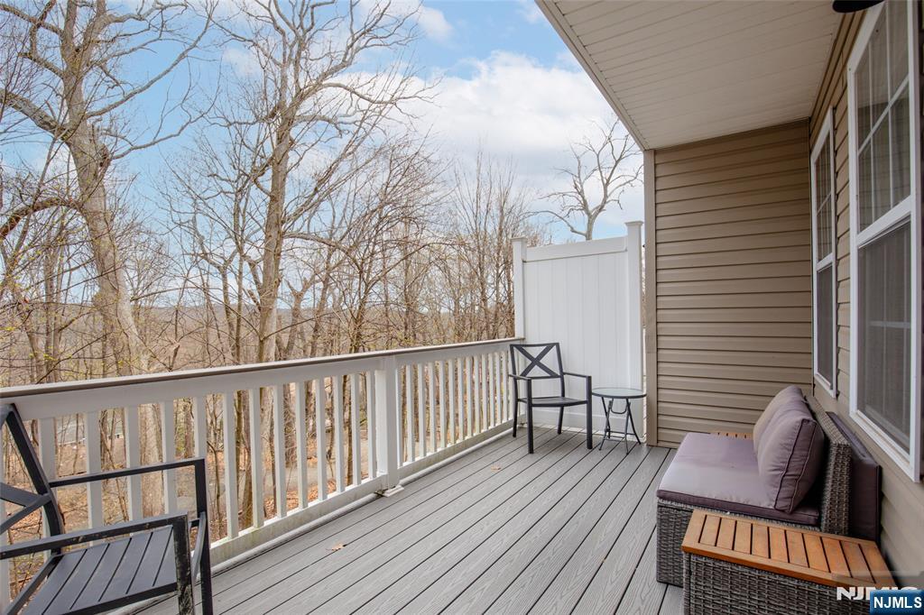 153 Vista Terrace