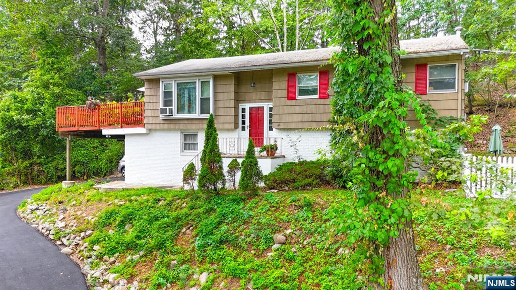 348 Conklintown Road