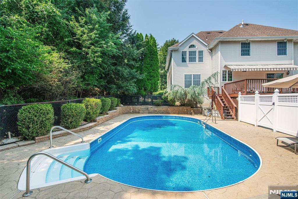 106 Pancake Hollow Drive