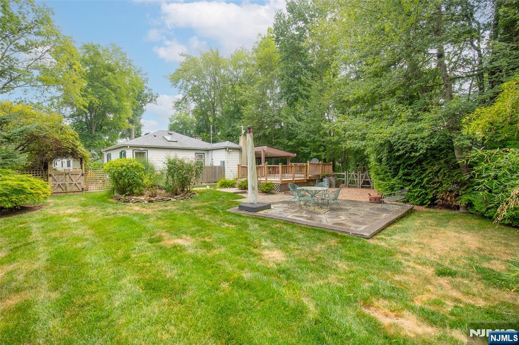 112 Lakeview Terrace