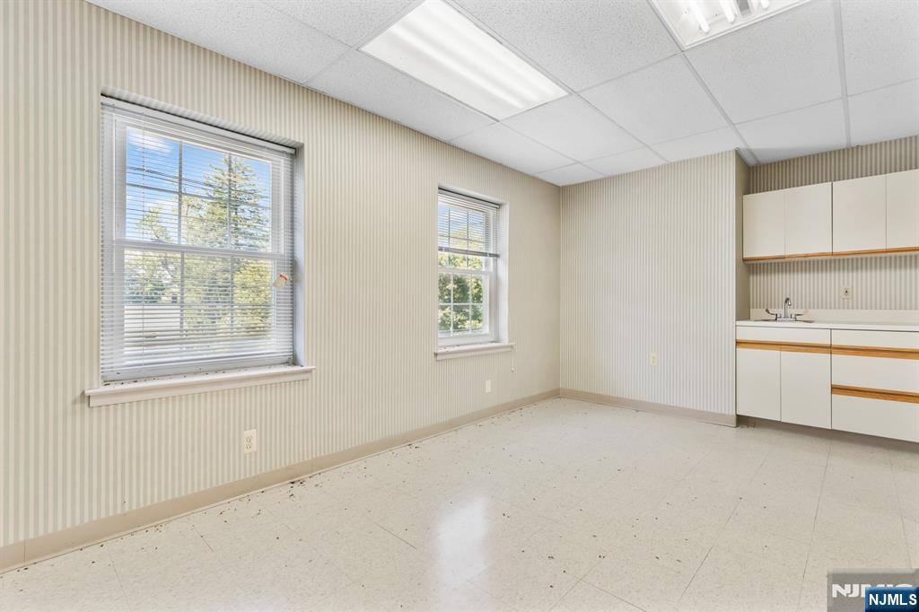 50 Franklin Turnpike