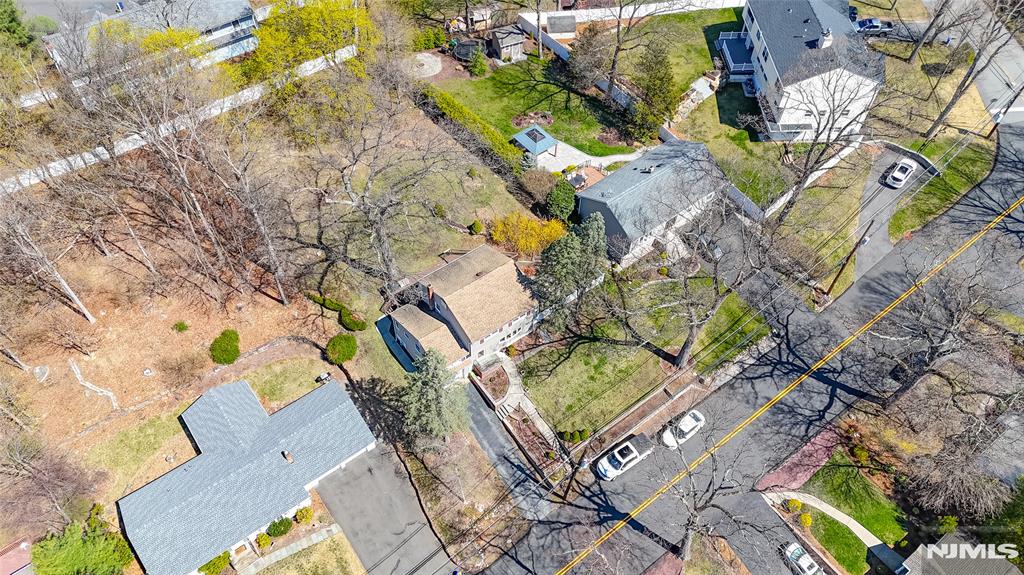 163 Hiawatha Boulevard