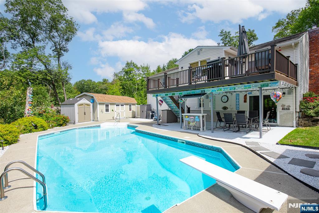 17 Camelot Drive
