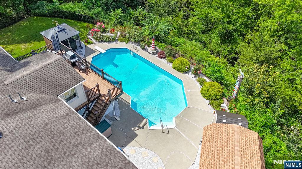 17 Camelot Drive
