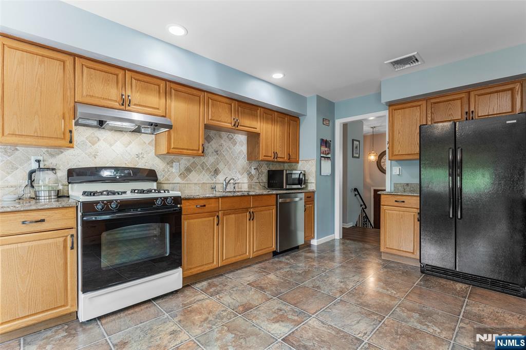 17 Camelot Drive