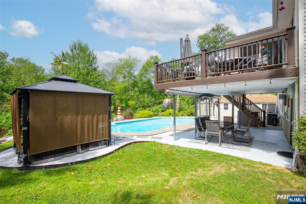 17 Camelot Drive