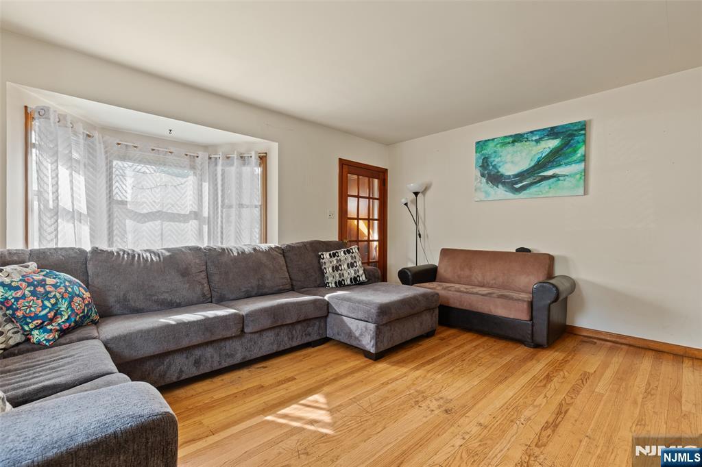27 Harrison Avenue